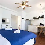 Antonio Apartment *