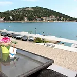 Antonio Apartment Tisno