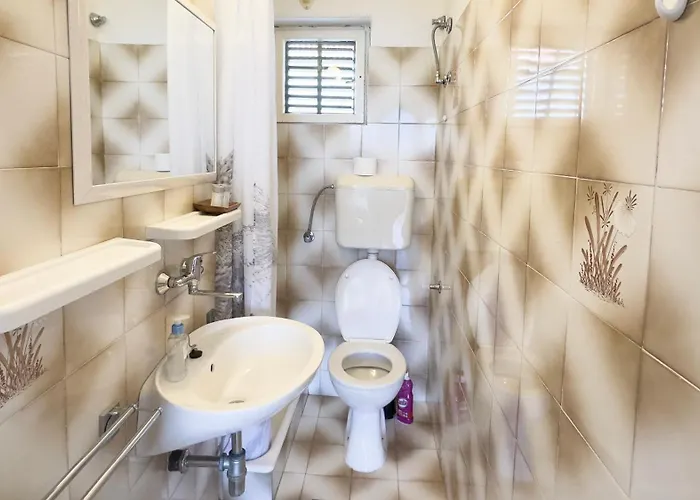 Antonio Apartment Tisno